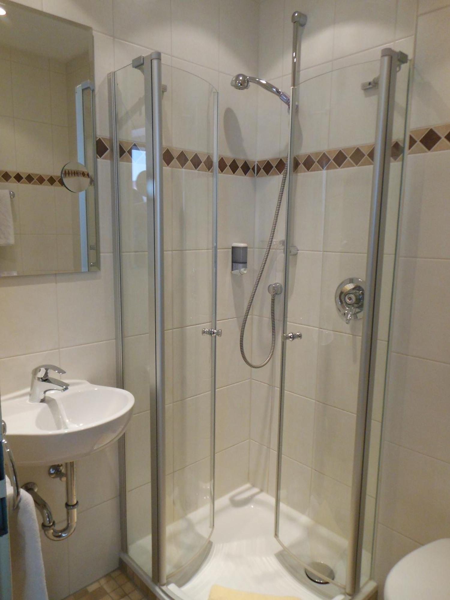 Hotel Pfeffermuehle Borchen Zewnętrze zdjęcie